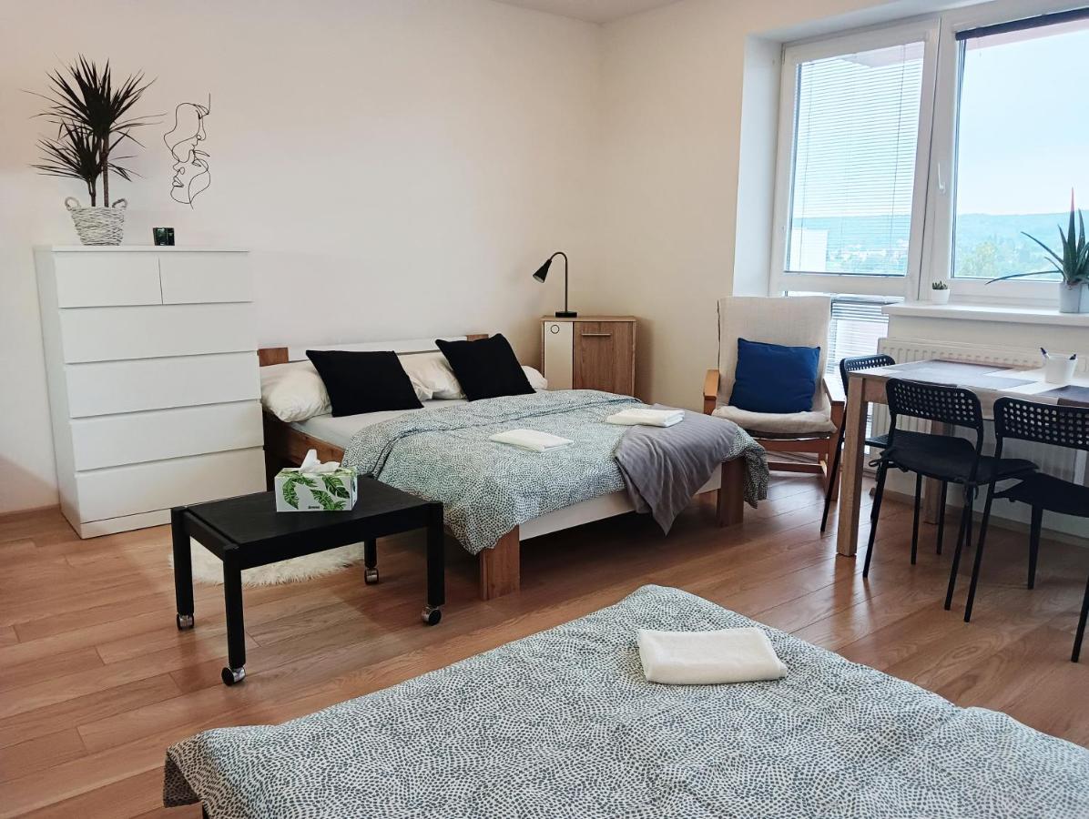 Apartman Bystrc Brno Esterno foto