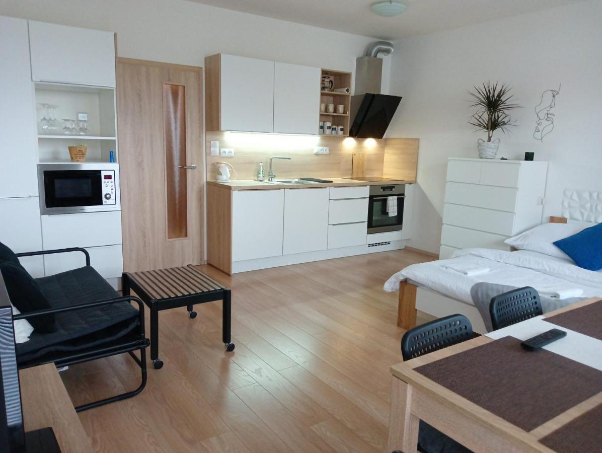 Apartman Bystrc Brno Esterno foto